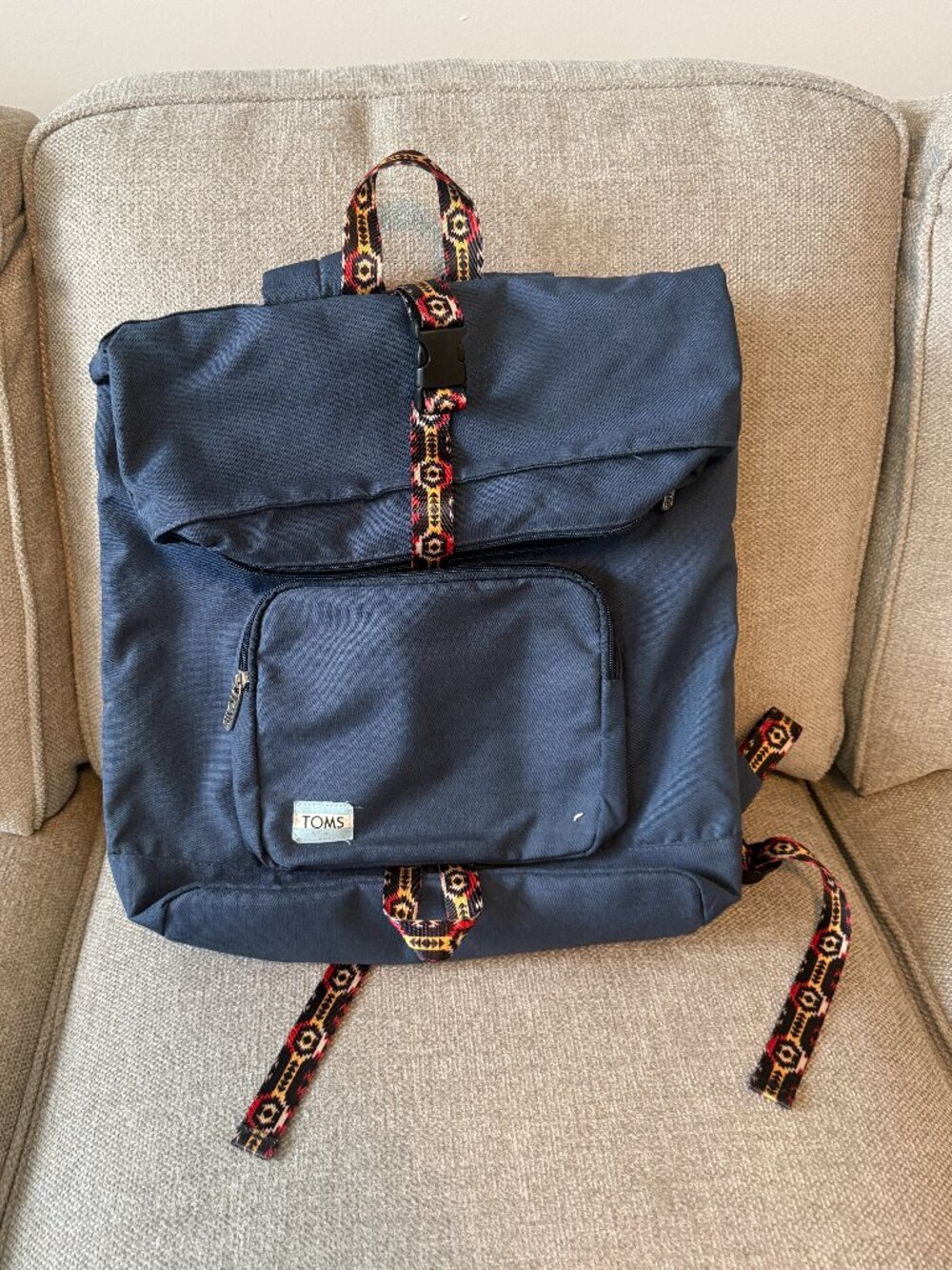 Toms Navy Backpack lightweight great condition
